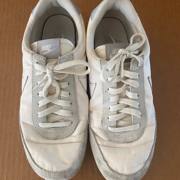 Nike Women's DBreak Lifestyle Shoes | US 8.5 - Picture 3 of 8